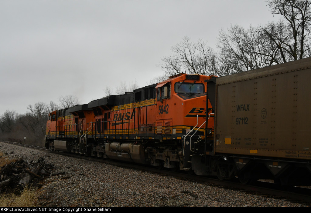 BNSF 5942 Roster shot